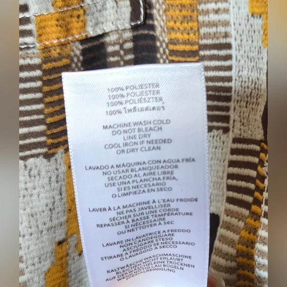 Michael Kors LS 1/2 Button Up Print Blouse EUC - Picture 7 of 7